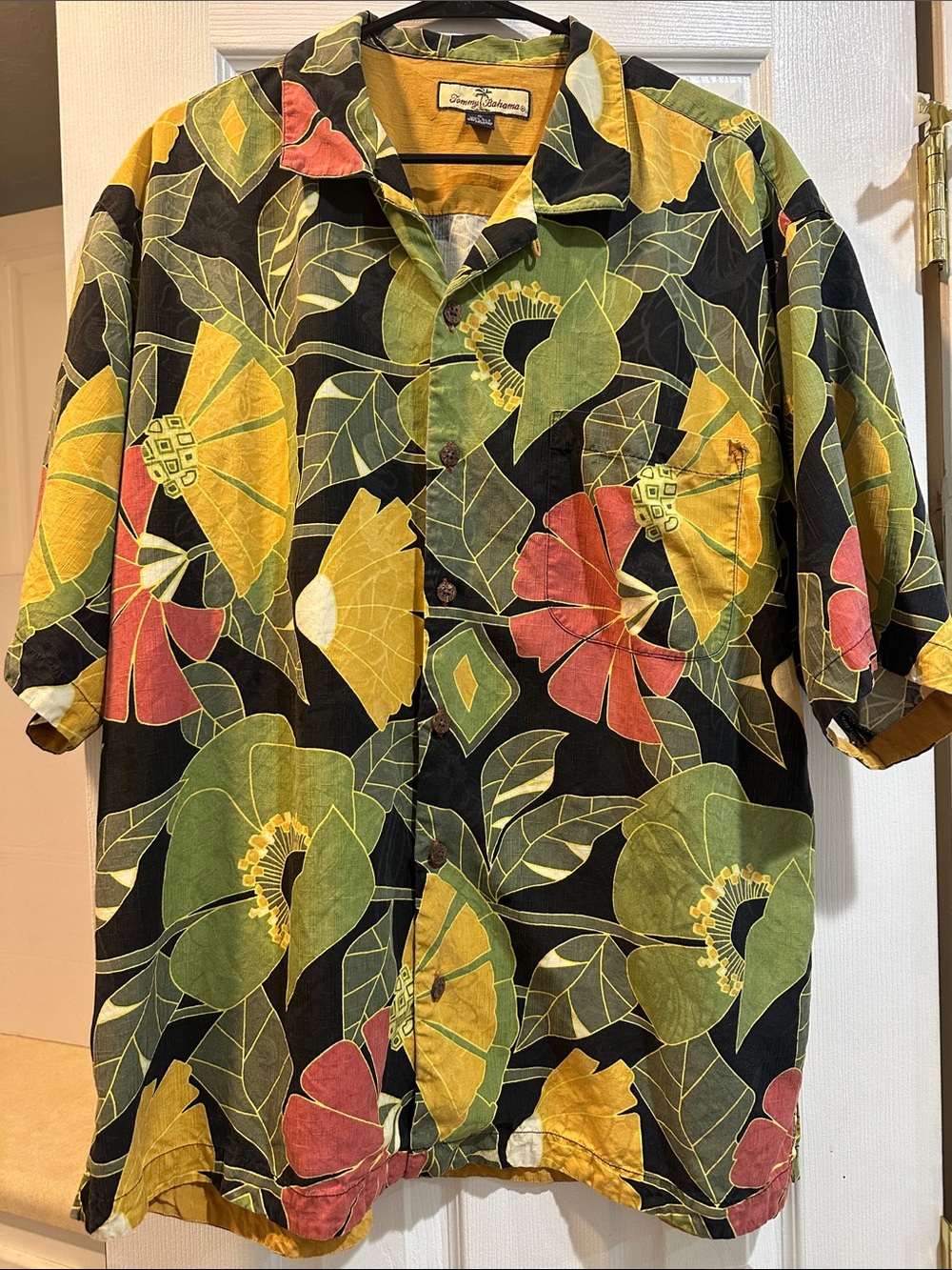 Tommy Bahama 100% silk Aloha shirt XL